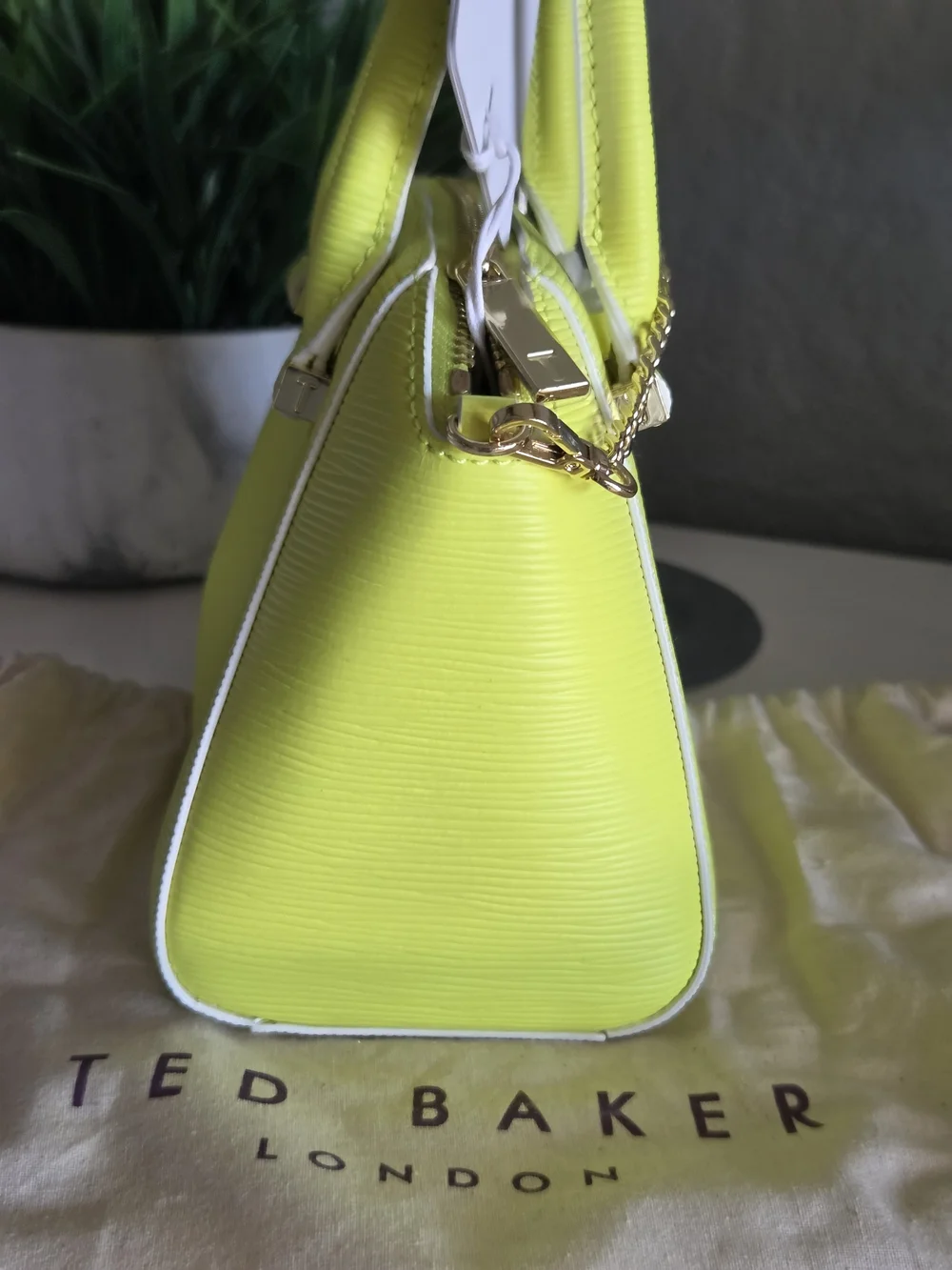 Ted Baker London NWT Bow Micro Leather Tote Bag Neon Yellow Lime Crossbody